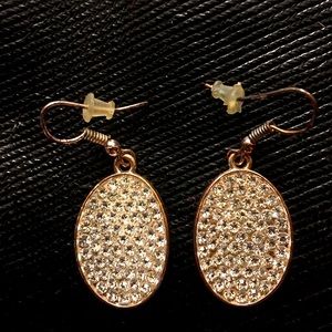 Goldtone setting Rhinestone earrings
